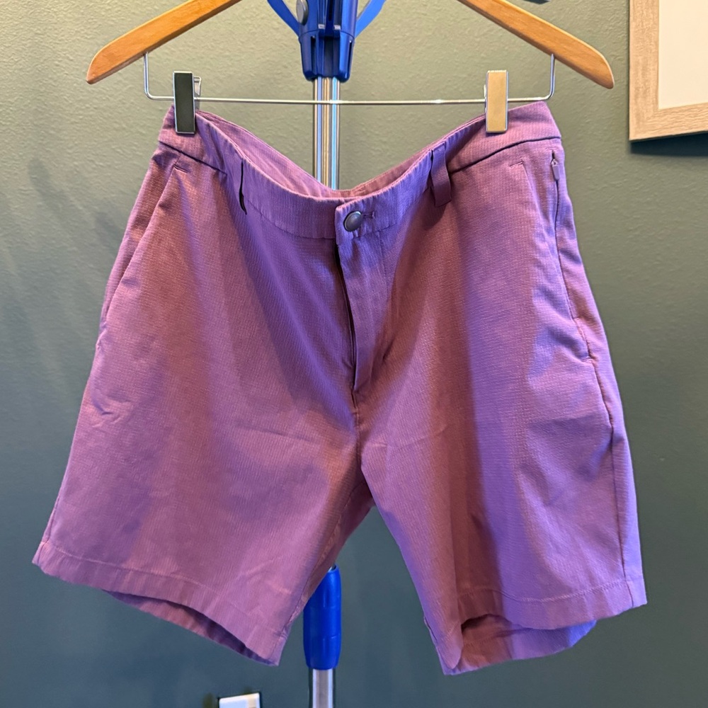 Men’s lululemon shorts size 32